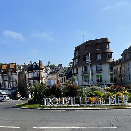 Hauteurs De Trouville - Studio Avec Terrasse Au Calme Luaran gambar